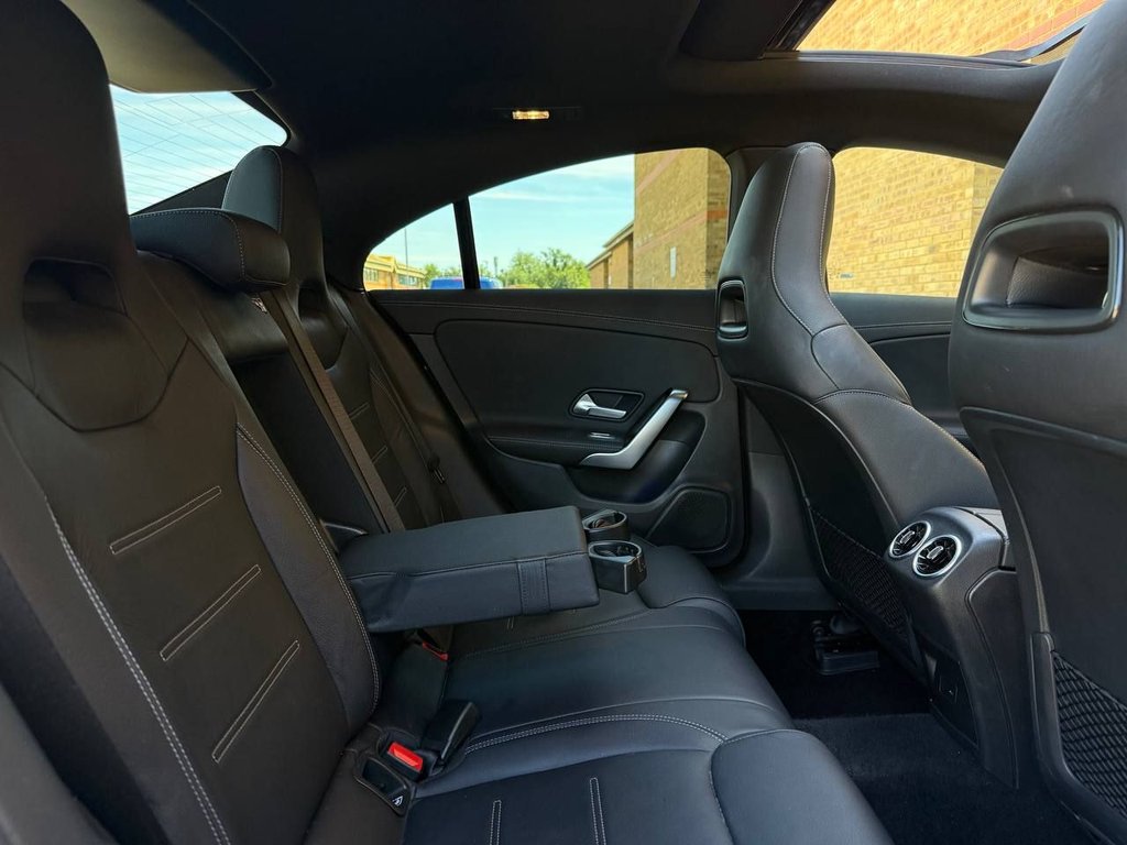 Mercedes Benz CLA