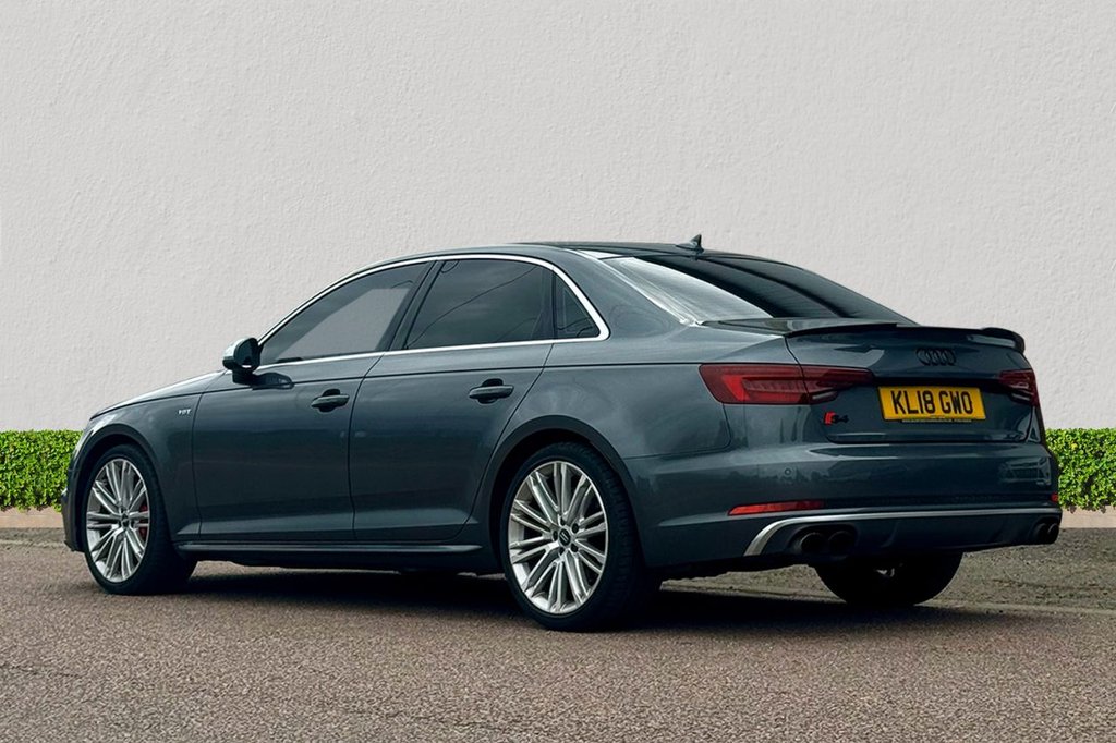 Audi S4