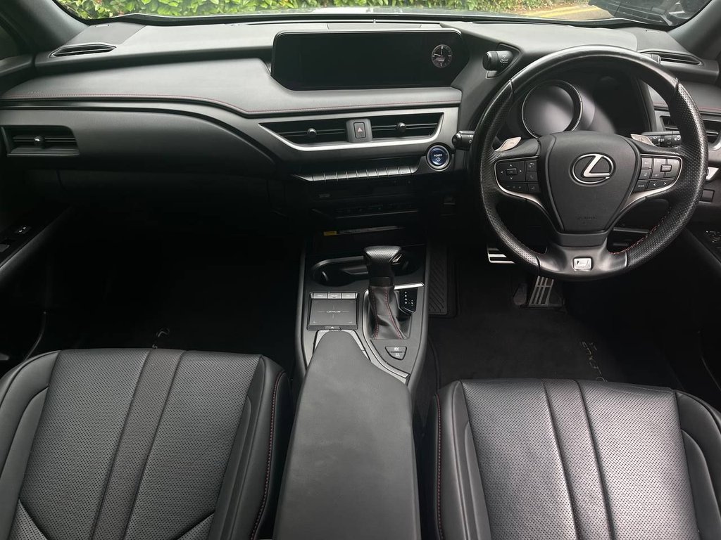 Lexus UX