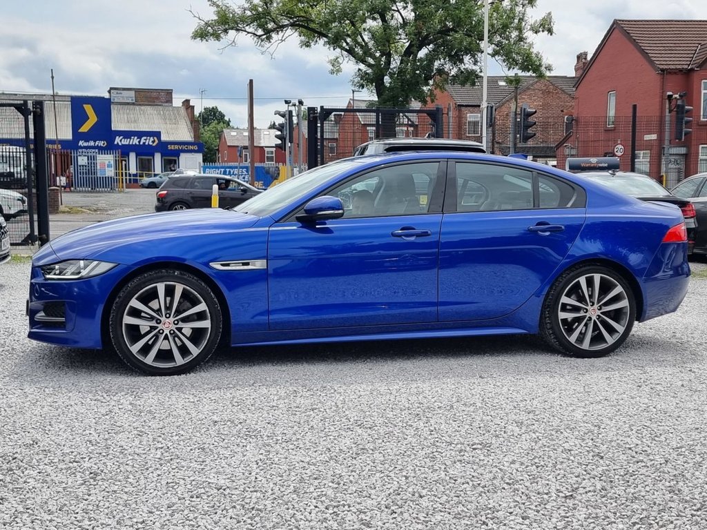 Jaguar XE