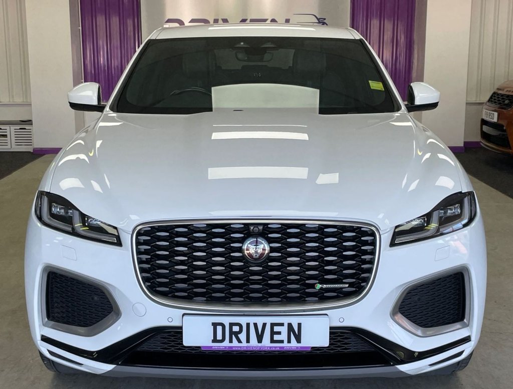 Jaguar F Pace