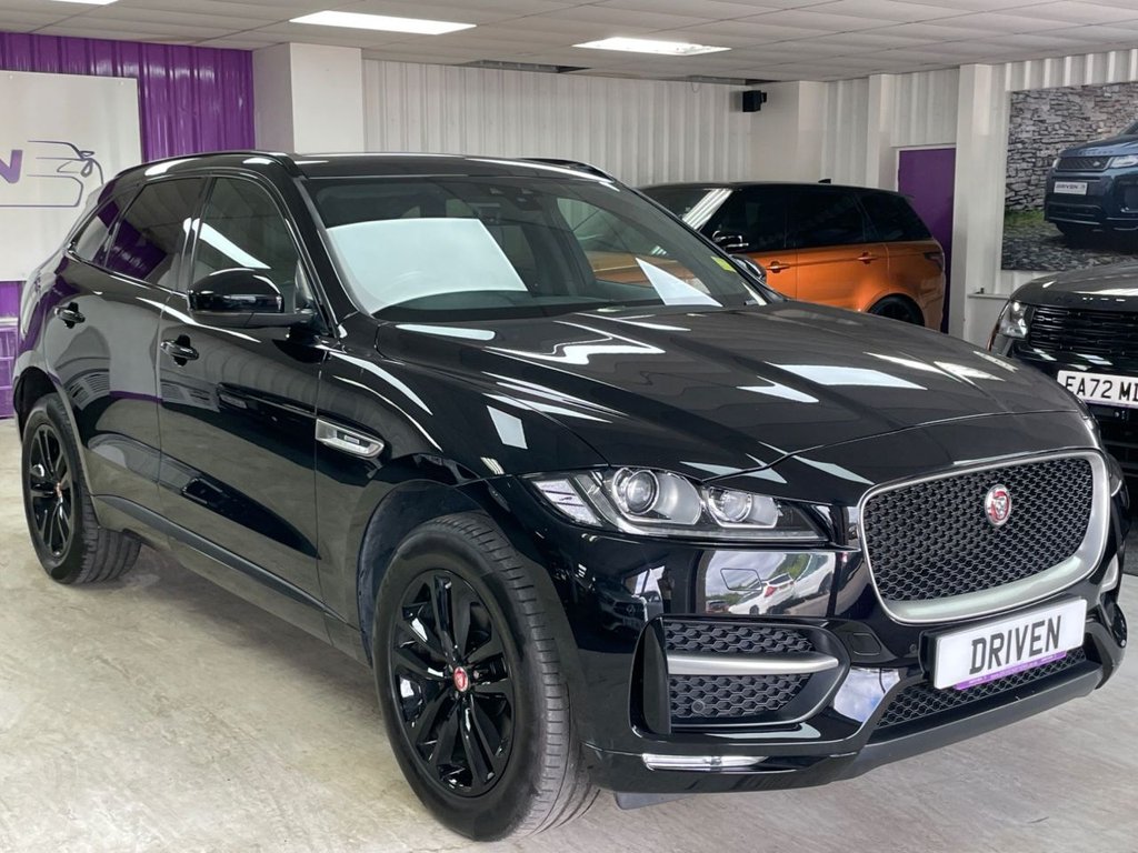 Jaguar F Pace
