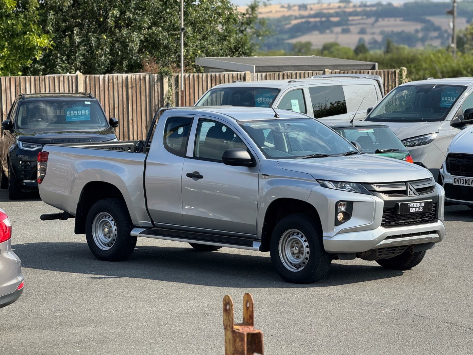 Mitsubishi L200
