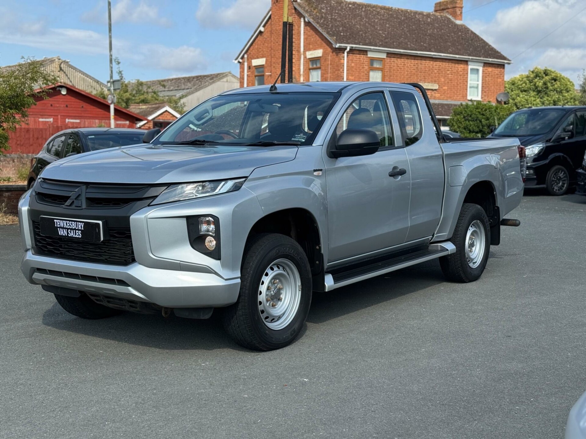 Mitsubishi L200