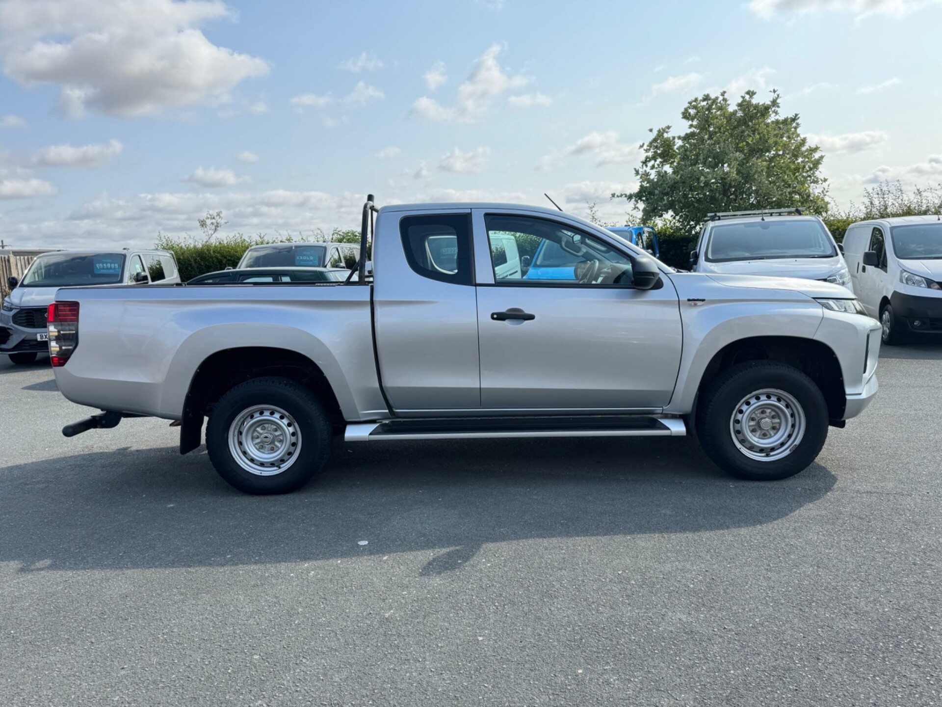 Mitsubishi L200