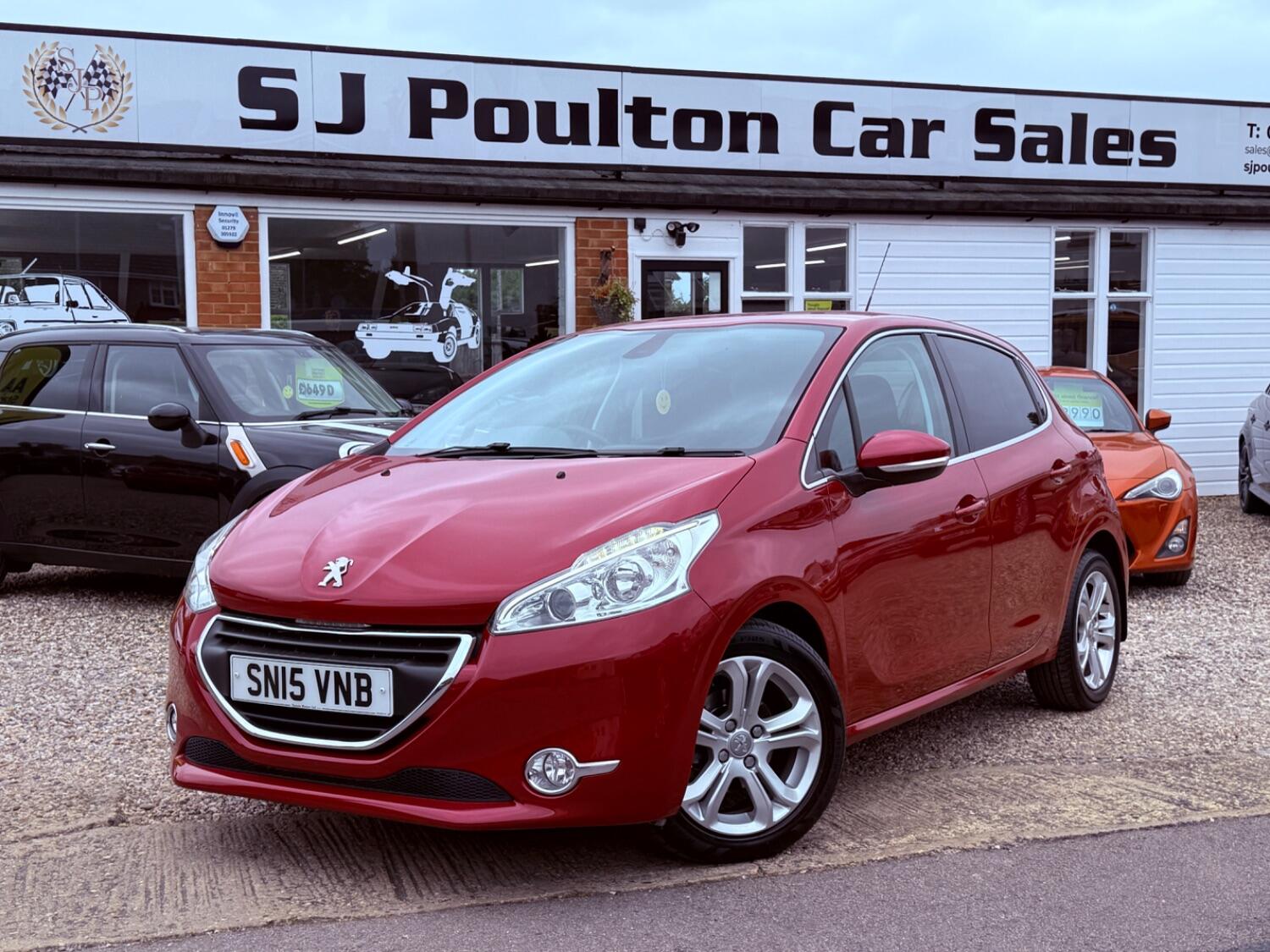 Peugeot 208