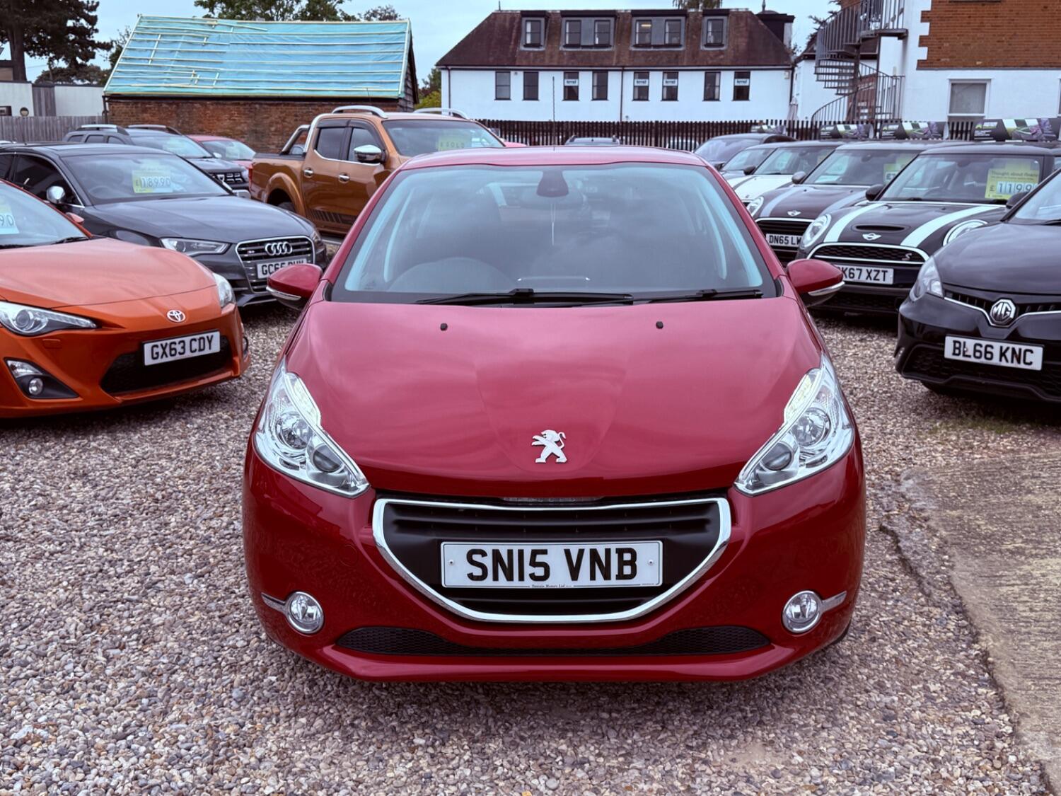Peugeot 208