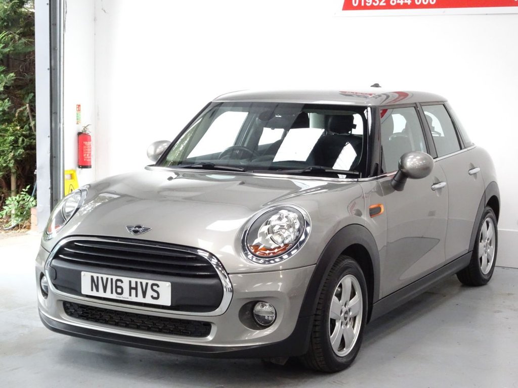 MINI Hatch