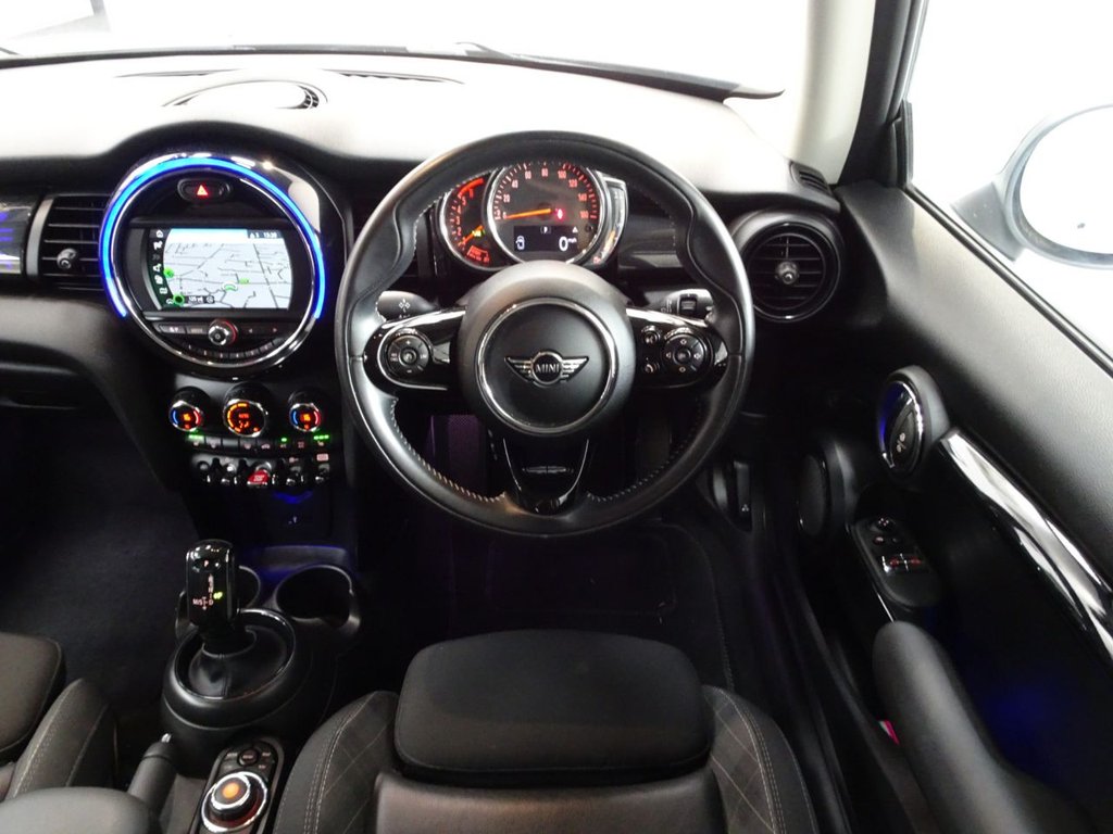 MINI Hatch