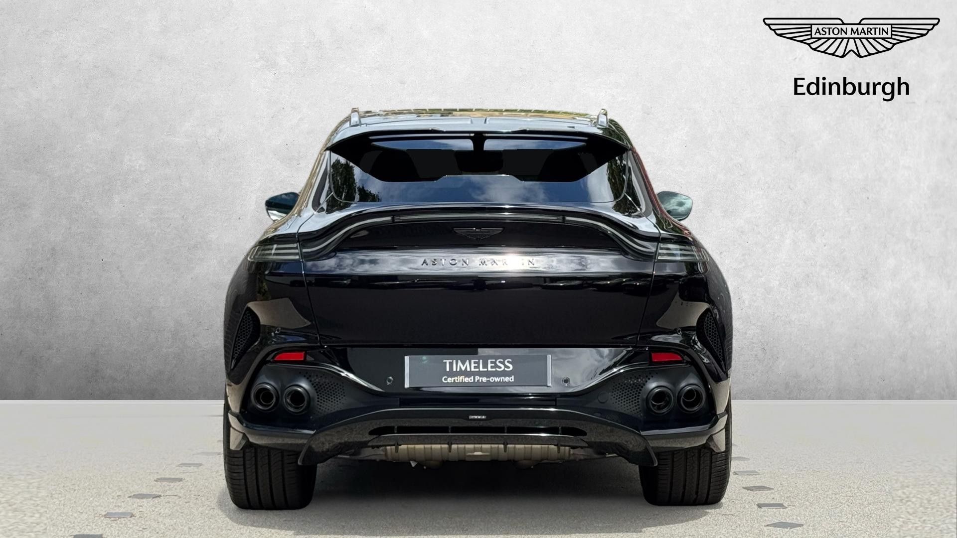 Aston Martin DBX