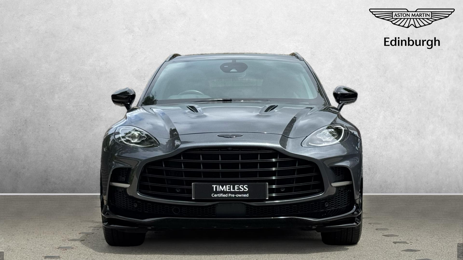 Aston Martin DBX