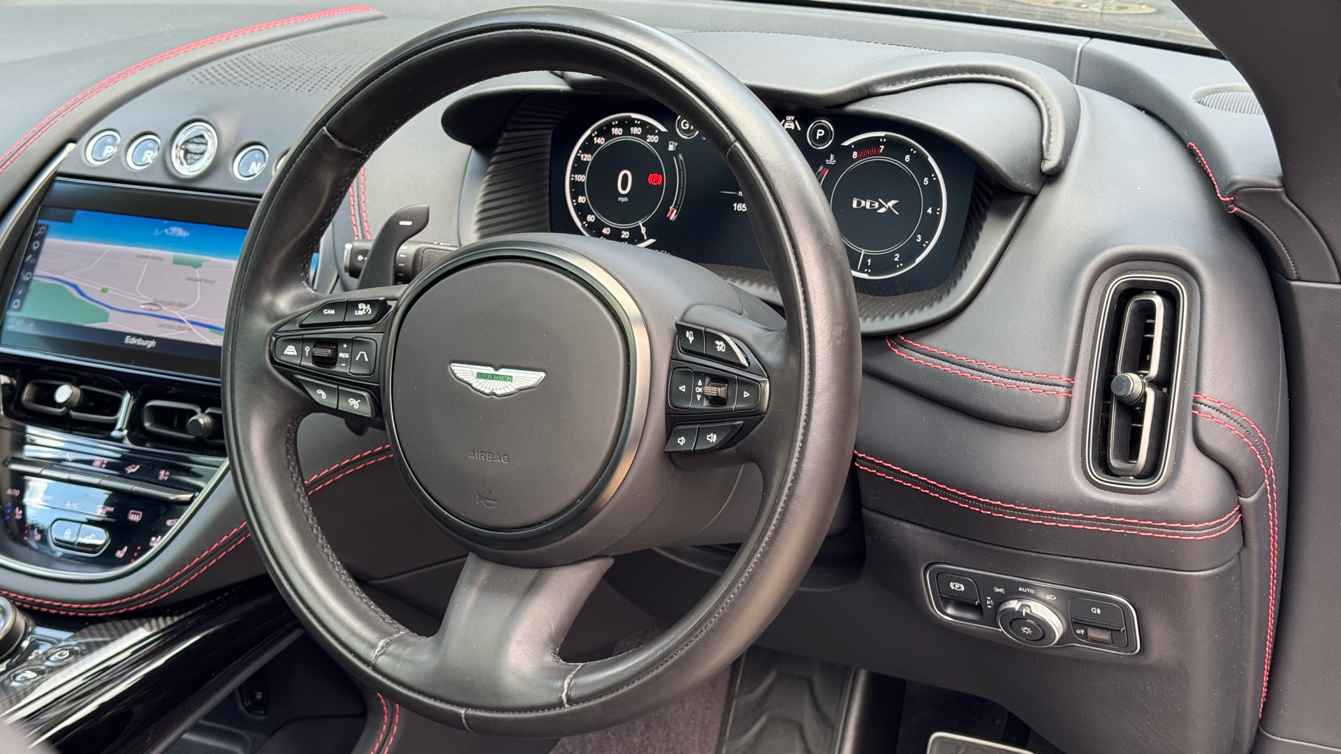 Aston Martin DBX