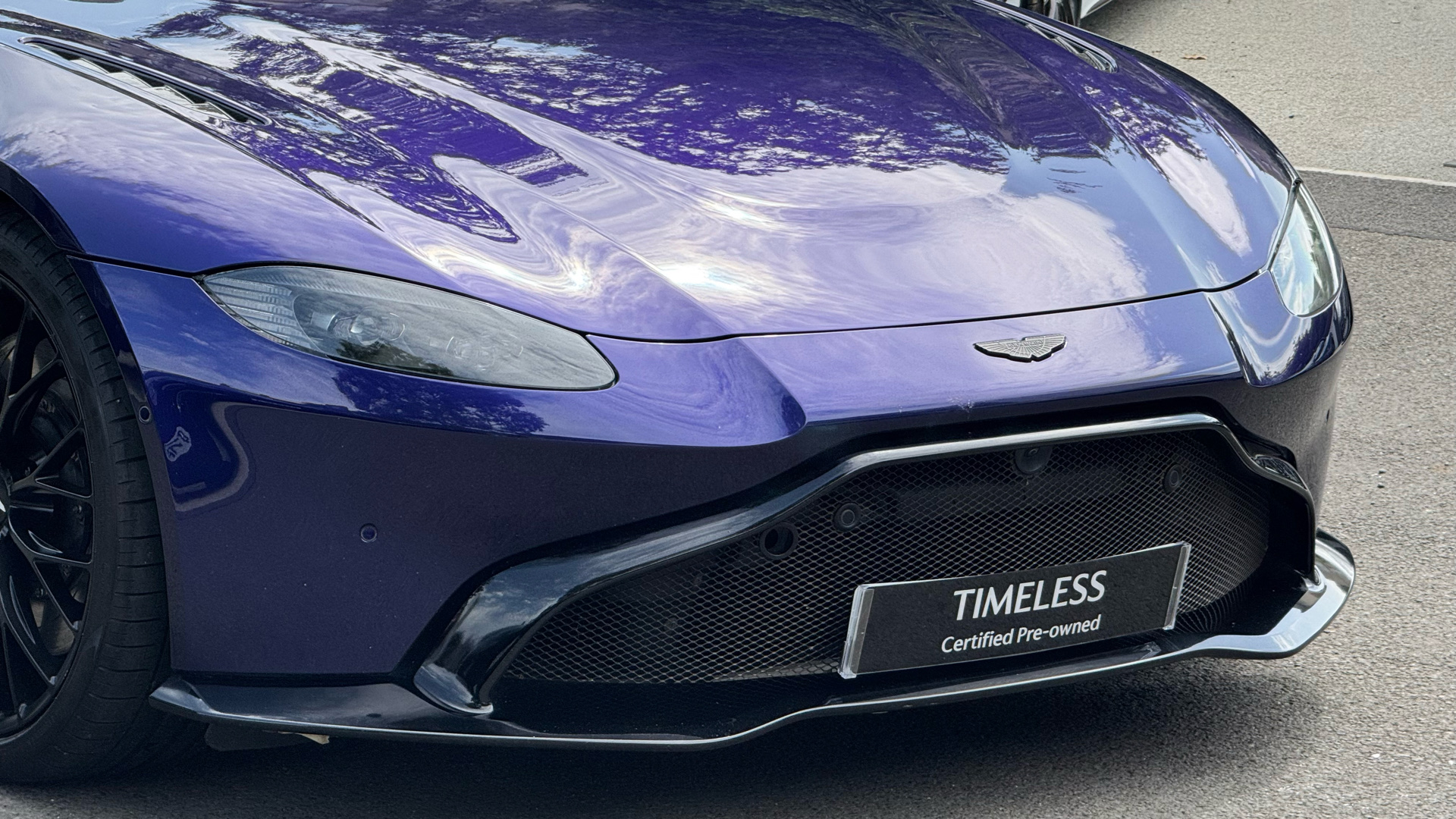 Aston Martin Vantage