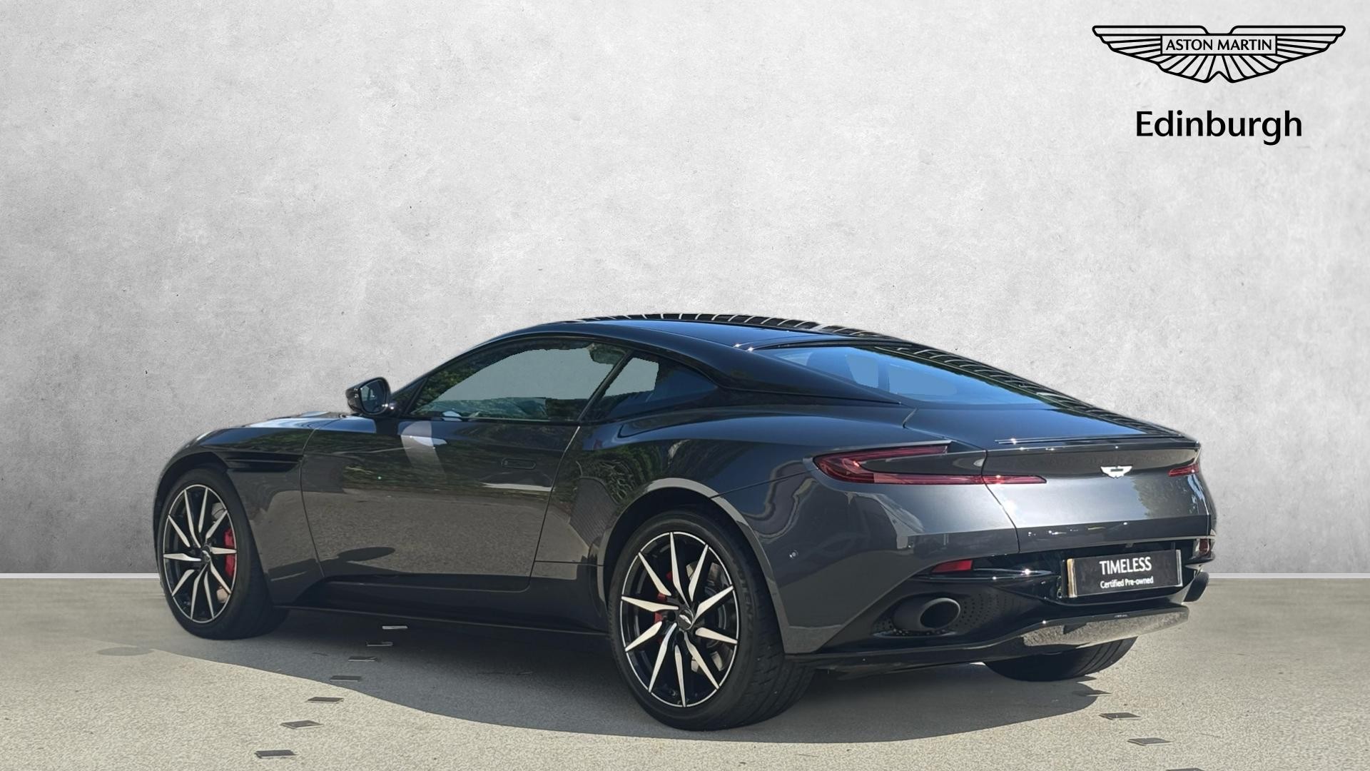 Aston Martin DB11