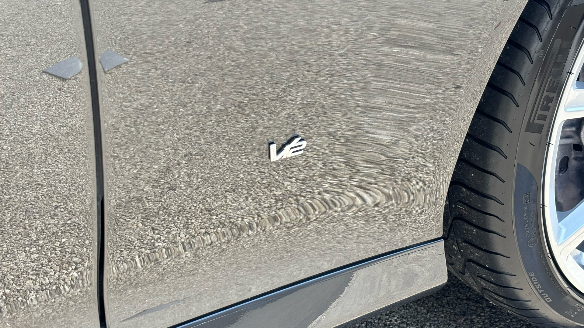 Aston Martin DB9