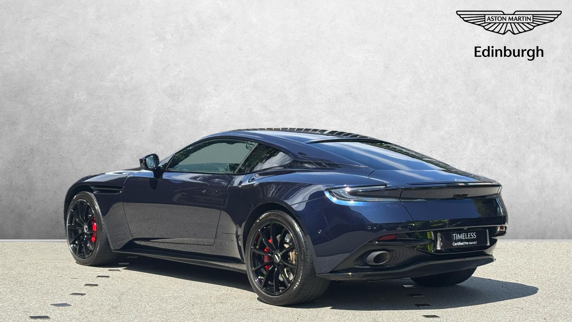 Aston Martin DB11