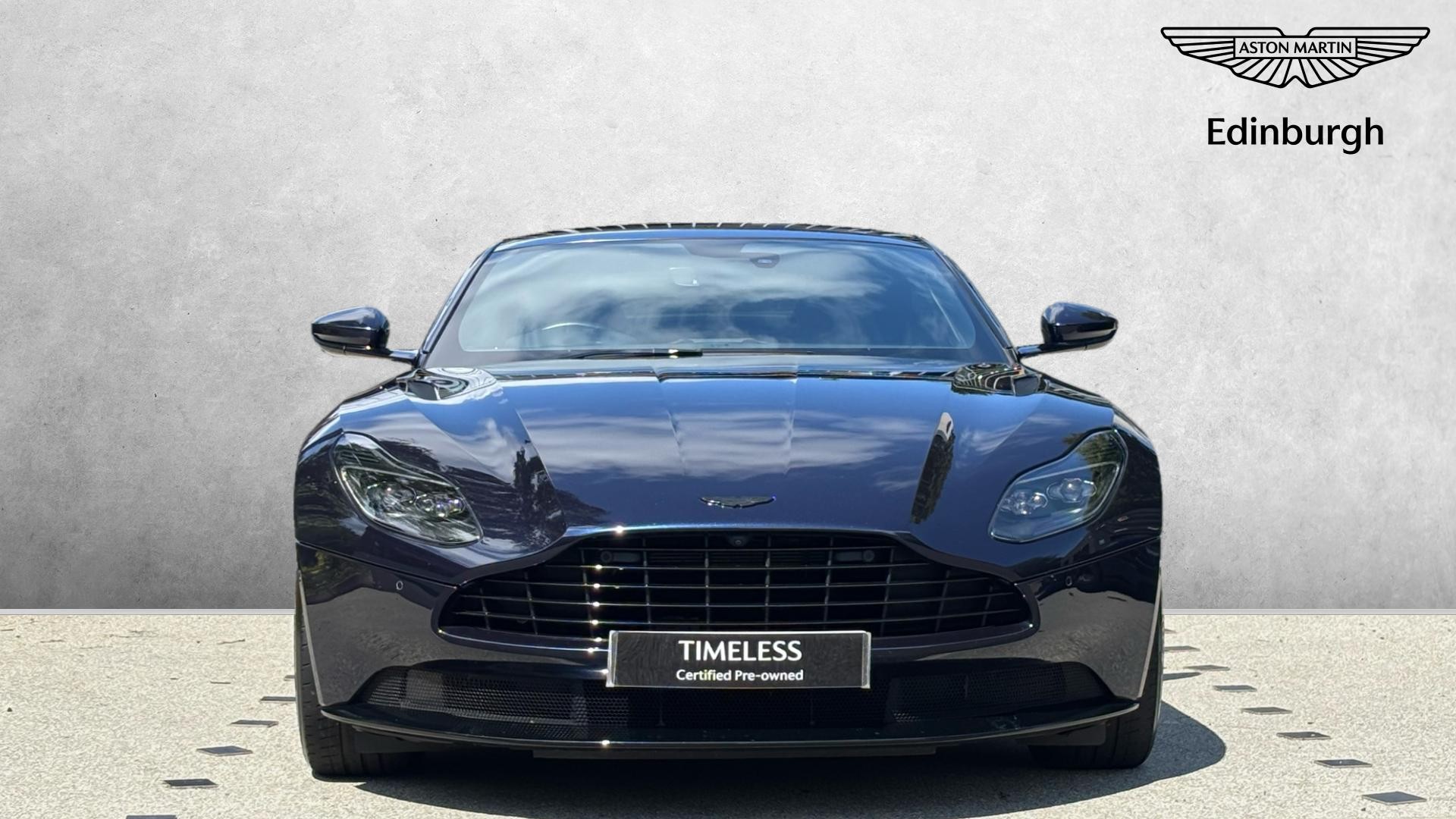 Aston Martin DB11