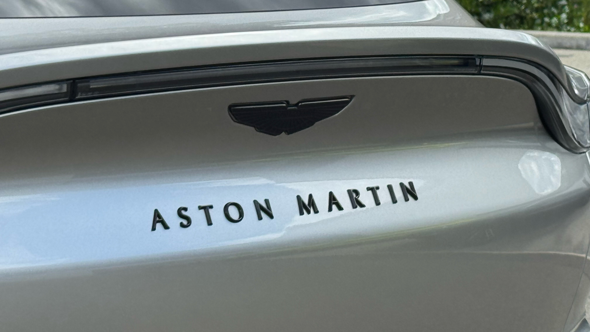 Aston Martin DBX
