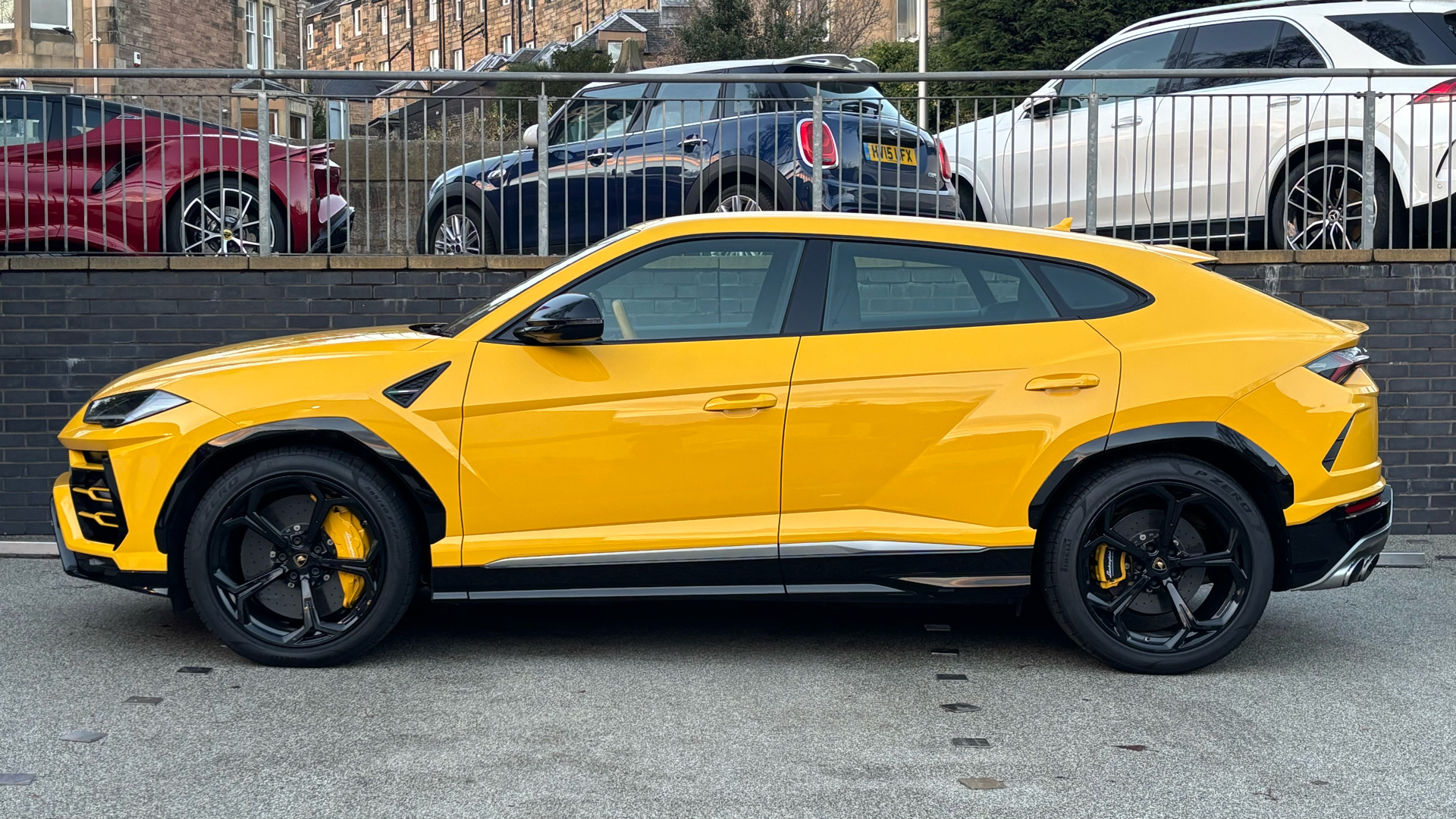Lamborghini URUS