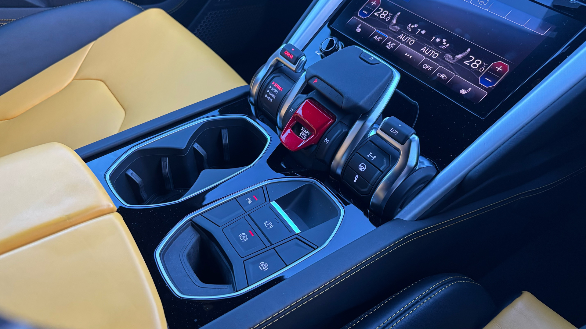 Lamborghini URUS