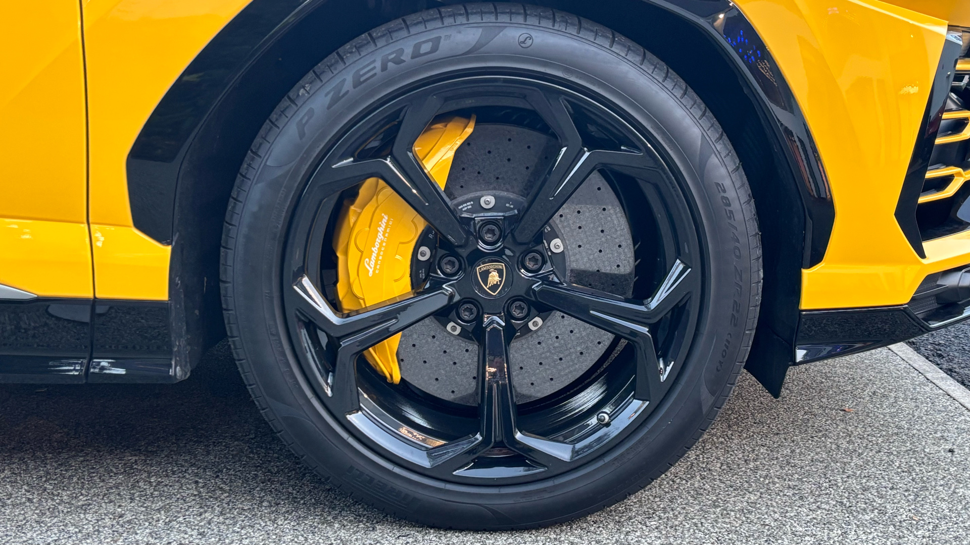 Lamborghini URUS