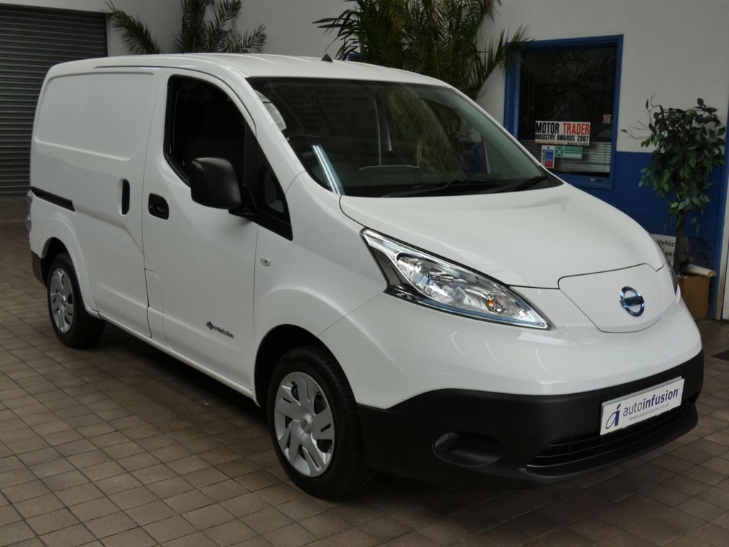 Nissan eNV200