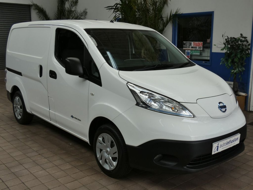Nissan eNV200