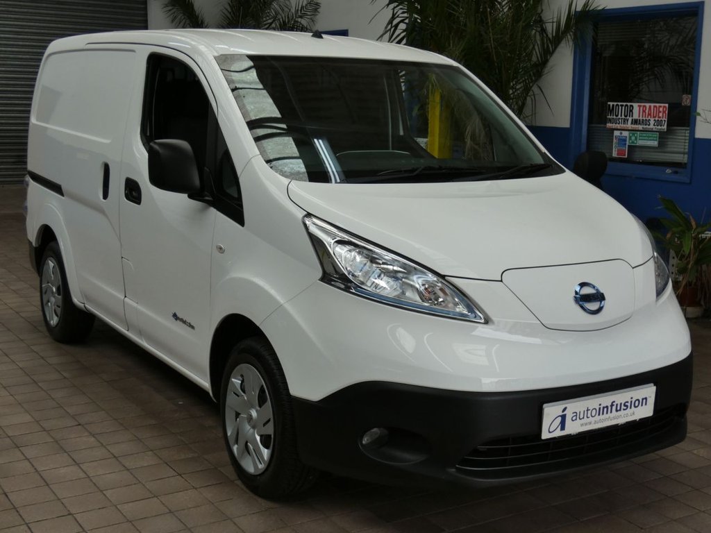 Nissan eNV200