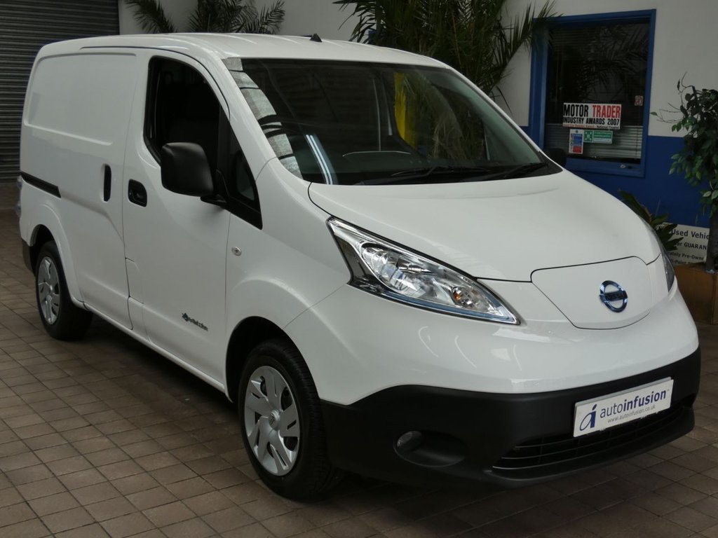 Nissan eNV200