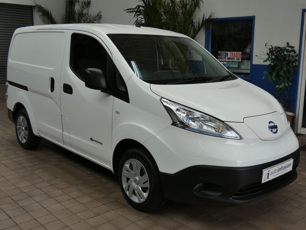 Nissan eNV200