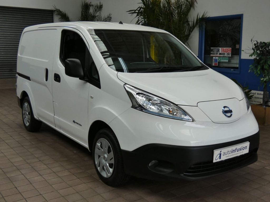 Nissan eNV200