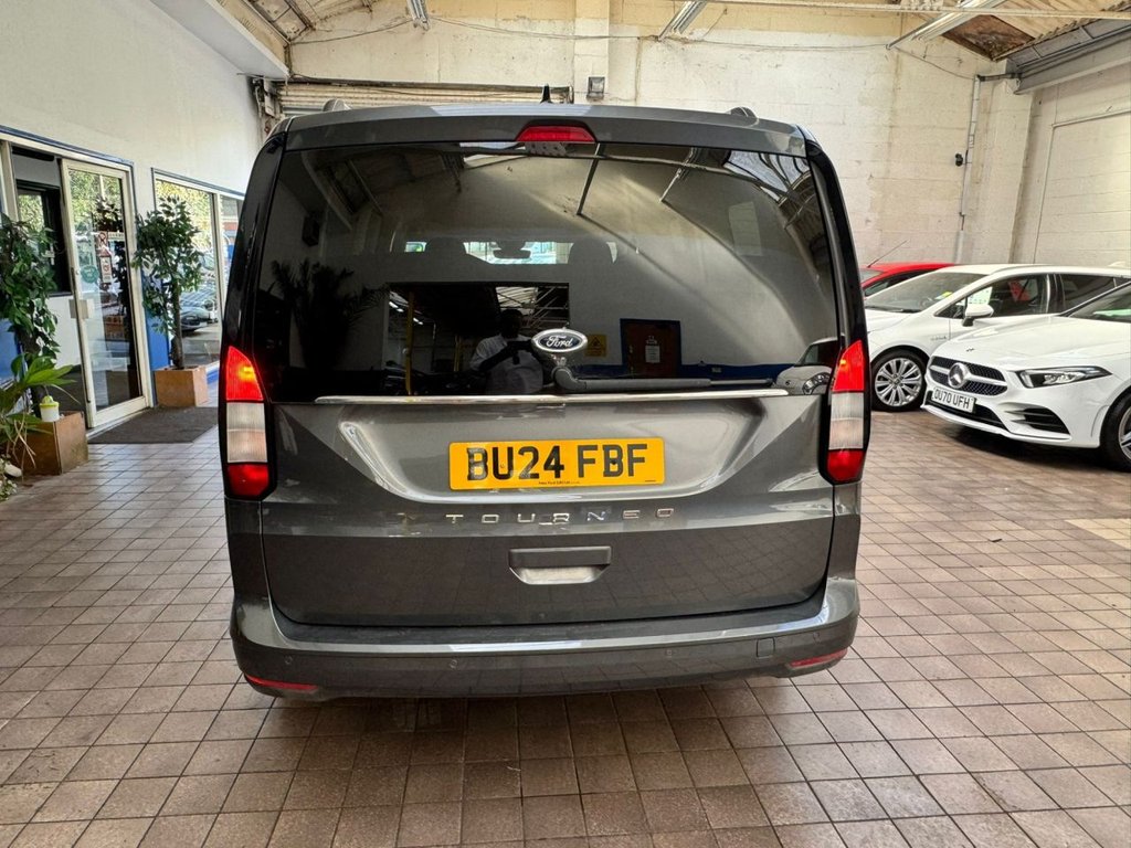 Ford Tourneo