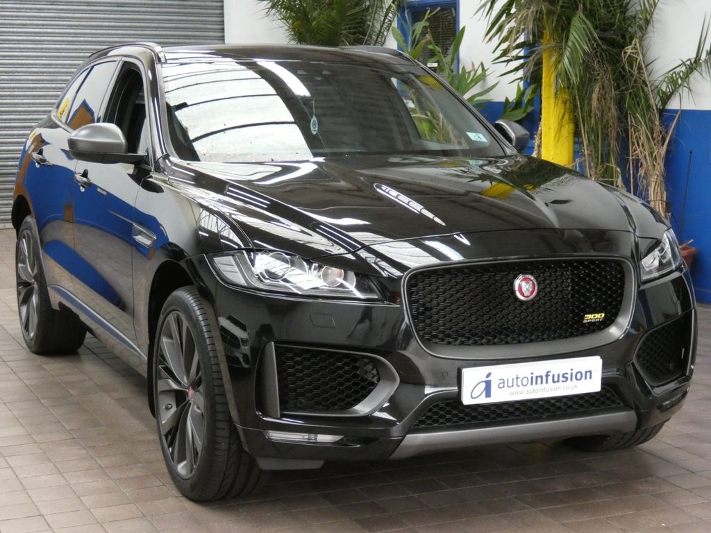 Jaguar F Pace