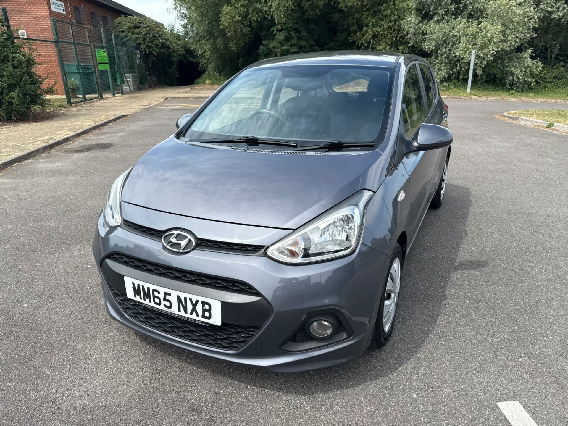 Hyundai i10