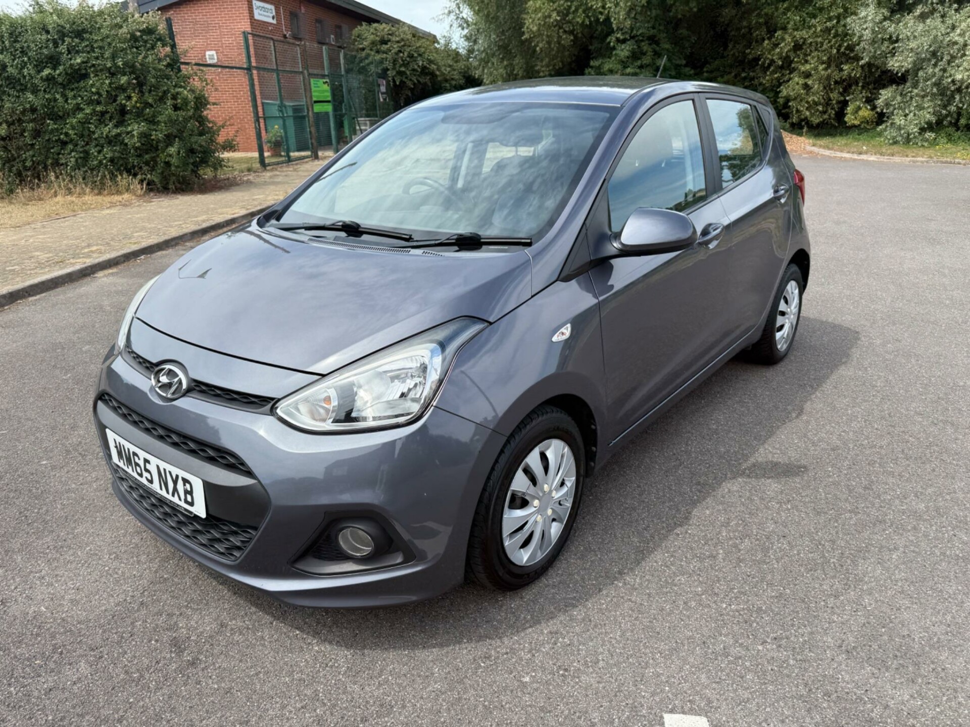 Hyundai i10