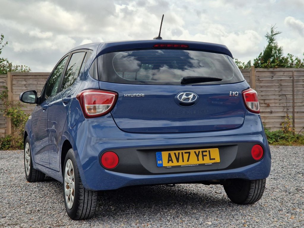 Hyundai i10