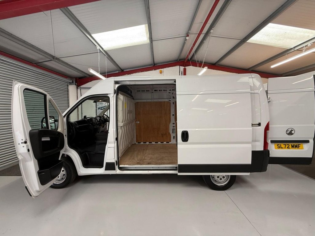 Vauxhall Movano
