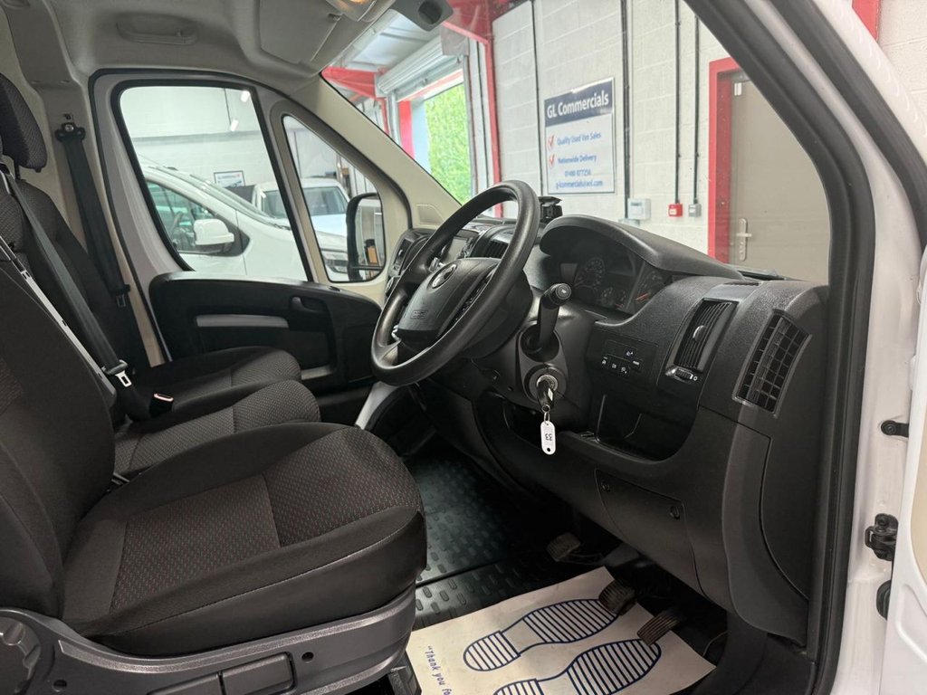 Vauxhall Movano