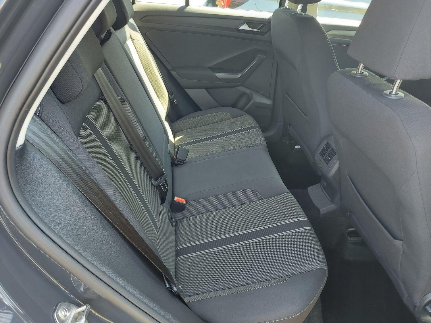 Volkswagen T Roc