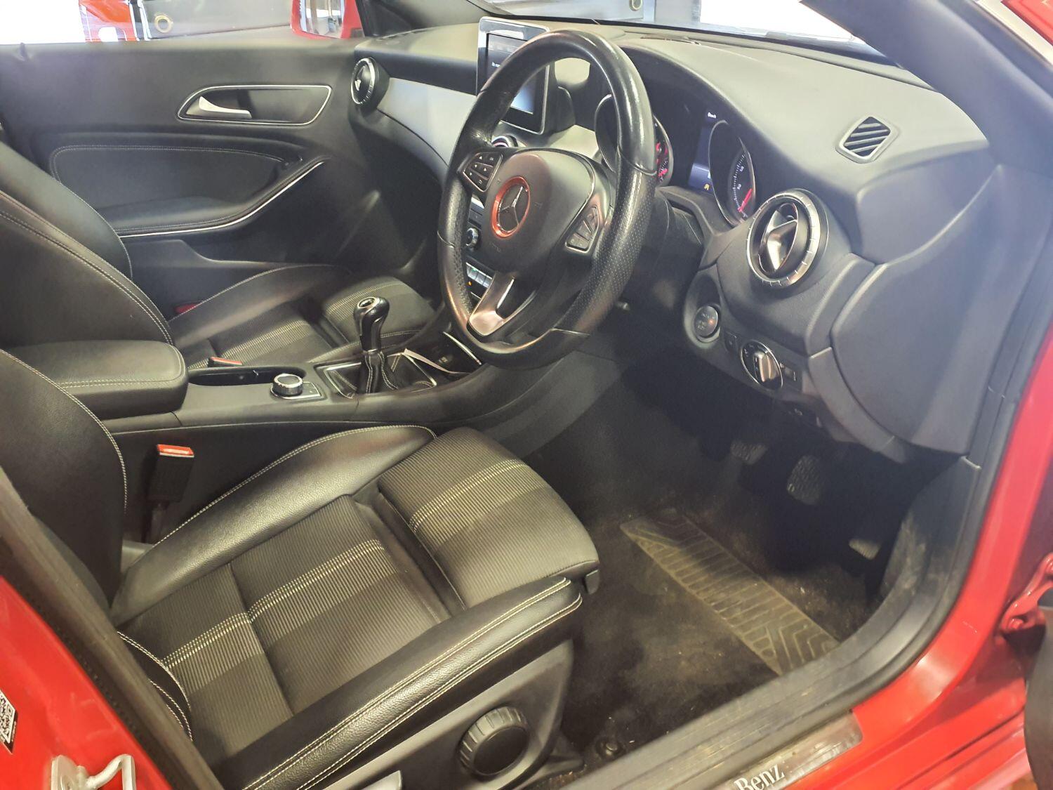 Mercedes Benz CLA