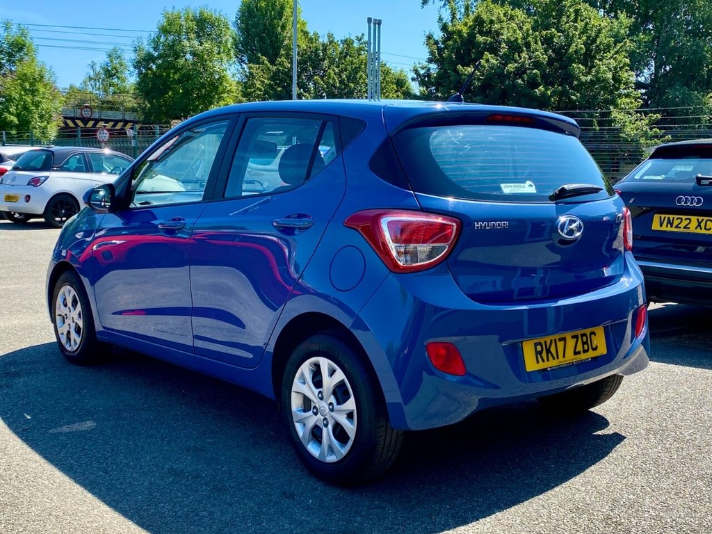 Hyundai i10