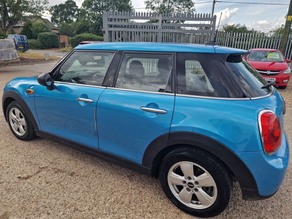 MINI Hatch