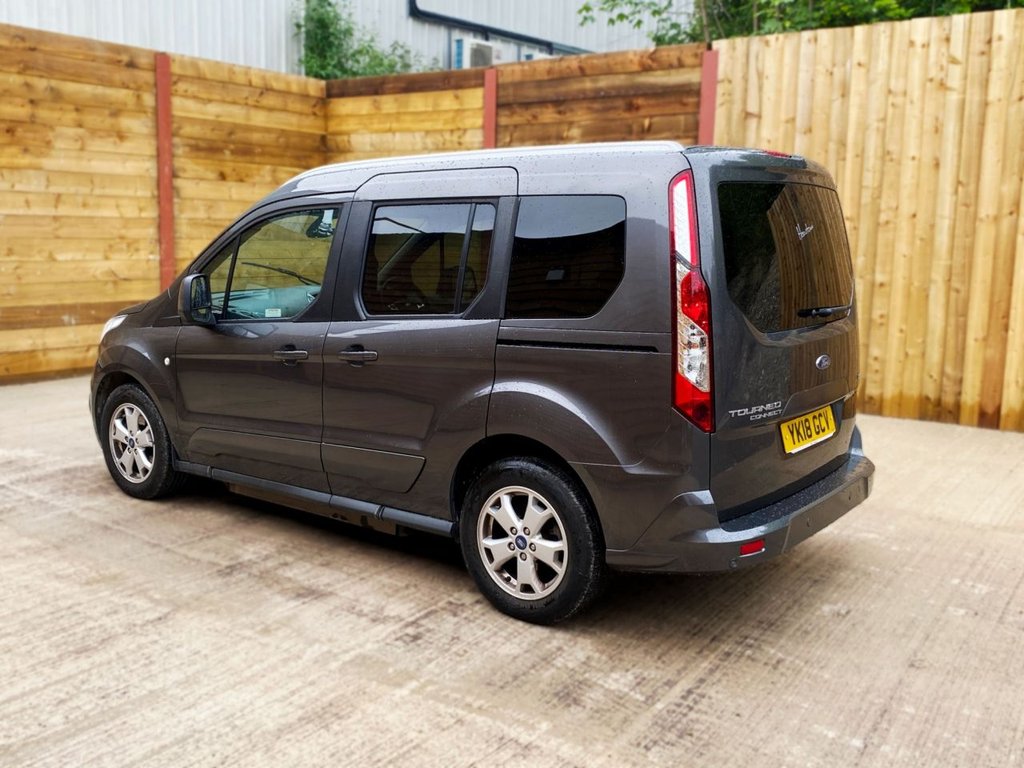 Ford Tourneo