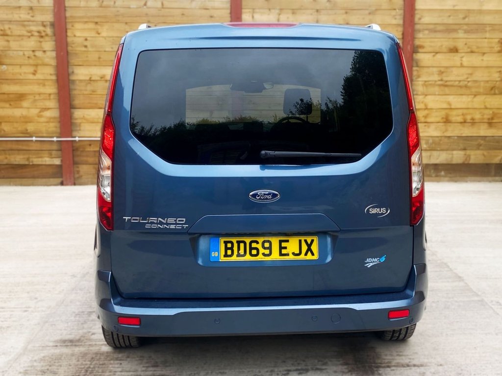 Ford Tourneo