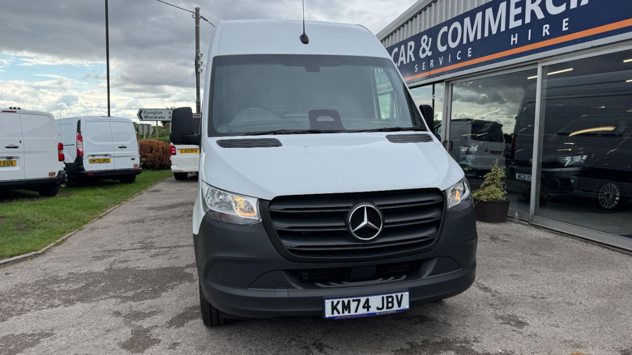Mercedes Benz Sprinter