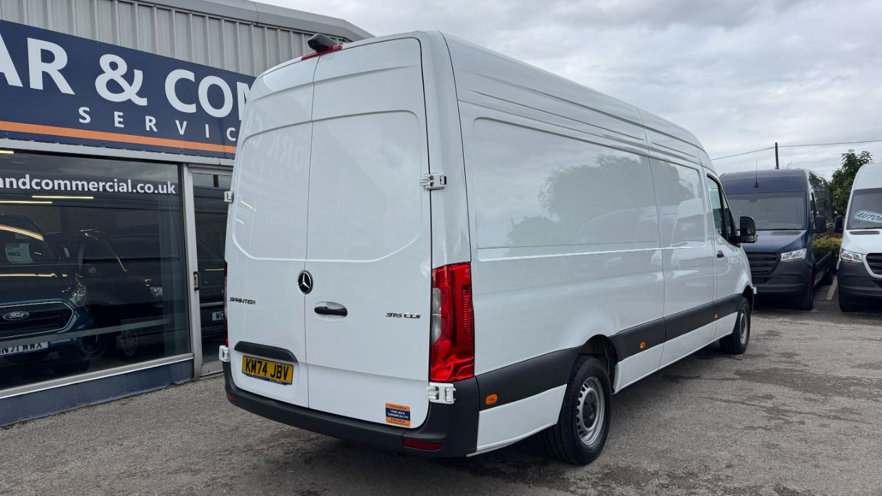 Mercedes Benz Sprinter