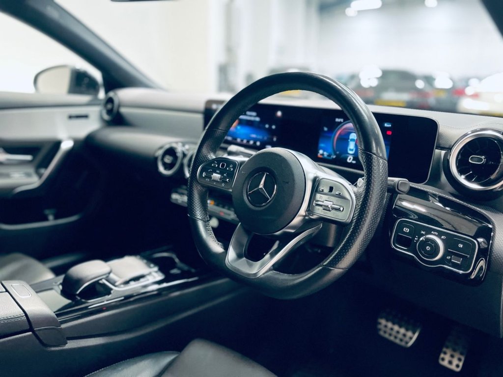 Mercedes Benz CLA