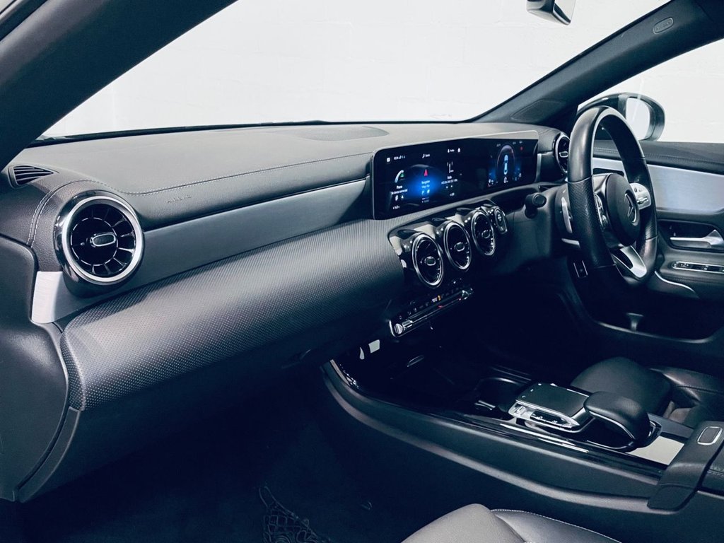 Mercedes Benz CLA