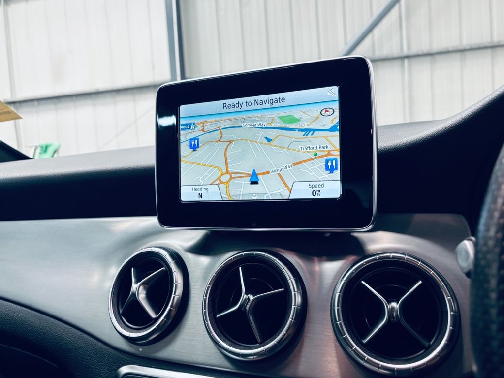 Mercedes Benz CLA