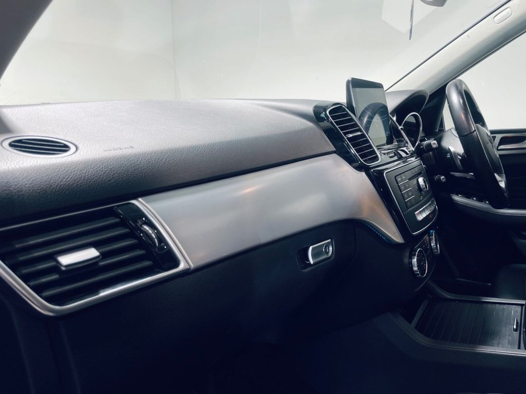 Mercedes Benz GLE-CLASS